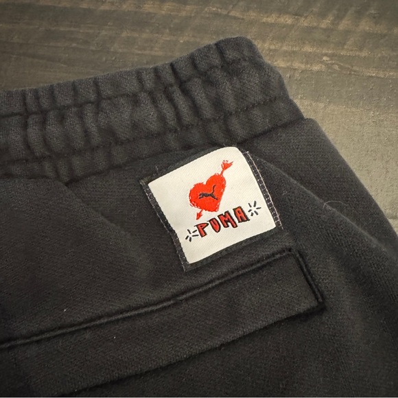 Puma Men’s Graphic Shorts - Size Large Black, Streetwear, Casual, Trendy, Unique - Picture 5 of 5